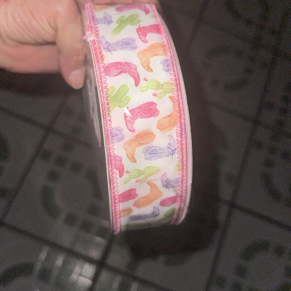 Burton Other - Burton + Burton Pink Ribbon